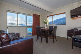 Earnslaw Lodge