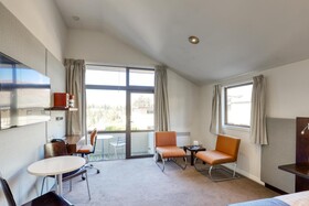 Garden Court Suites and Apartments