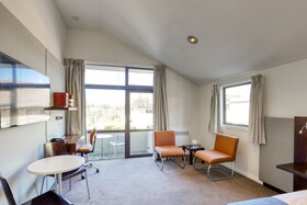 Garden Court Suites and Apartments