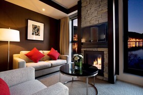 Hilton Queenstown Resort & Spa