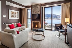 Hilton Queenstown Resort & Spa