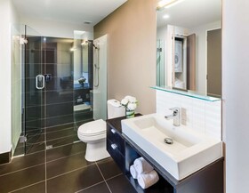 Hilton Queenstown Resort & Spa