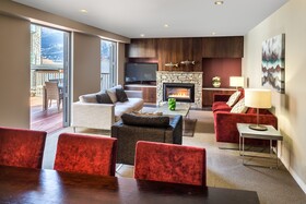 Hilton Queenstown Resort & Spa