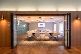 Holiday Inn Express & Suites Queenstown