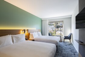 Holiday Inn Express & Suites Queenstown