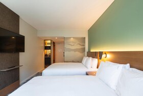 Holiday Inn Express & Suites Queenstown