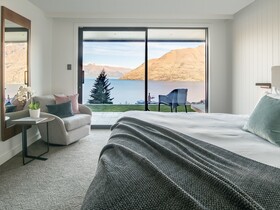 Kamana Lakehouse