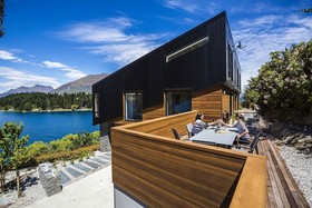 Lakehouse Joela