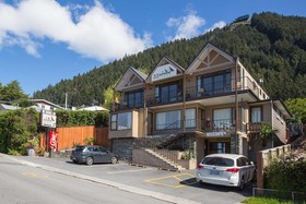 Lomond Lodge
