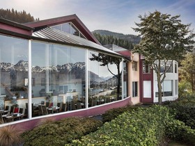 Mercure Queenstown Resort