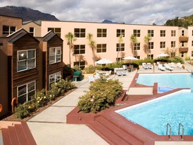 Mercure Queenstown Resort