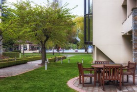 Novotel Queenstown Lakeside