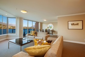 Oaks Shores