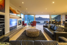Queenscliff Villa