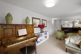 Queenstown House Boutique Bed & Breakfast & Apartments