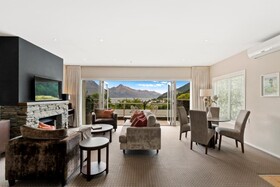 Queenstown House Boutique Bed & Breakfast & Apartments