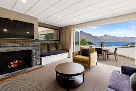Queenstown House Boutique Bed & Breakfast & Apartments