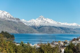 Queenstown House Boutique Bed & Breakfast & Apartments