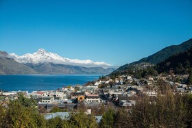 Queenstown House Boutique Bed & Breakfast & Apartments