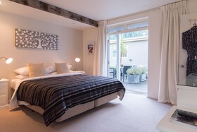 Queenstown House Boutique Bed & Breakfast & Apartments
