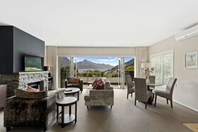 Queenstown House Boutique Bed & Breakfast & Apartments