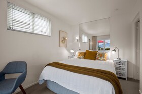 Queenstown House Boutique Bed & Breakfast & Apartments