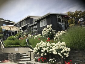 Queenstown House Boutique Bed & Breakfast & Apartments