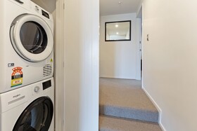 Queenstown House Boutique Bed & Breakfast & Apartments