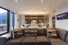 Ramada by Wyndham Queenstown Central
