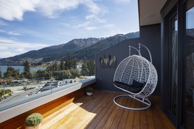 Ramada by Wyndham Queenstown Central