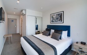 Ramada by Wyndham Queenstown Central