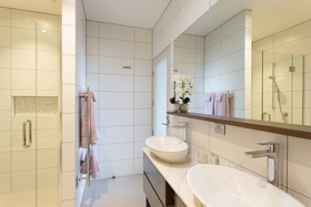 Ramada by Wyndham Queenstown Central