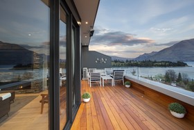 Ramada by Wyndham Queenstown Central