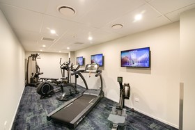 Ramada by Wyndham Queenstown Central