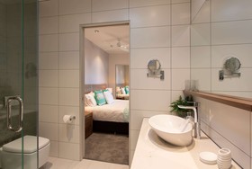 Ramada by Wyndham Queenstown Central