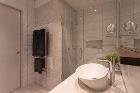 Ramada by Wyndham Queenstown Central