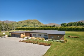 Luxury Shotover Retreat