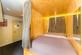 Sir Cedrics Tahuna Pod Hostel