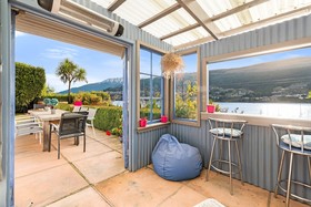 Sunny Lakeview Villa