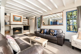 Sunny Lakeview Villa