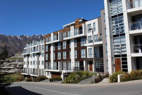 Village Queenstown