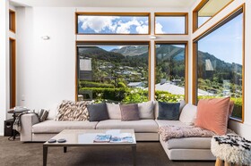 Whakata On Whitbourn