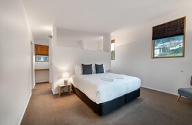 Whakata On Whitbourn