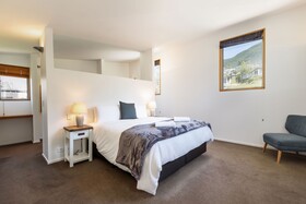 Whakata On Whitbourn