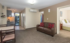 Gladstone Motel