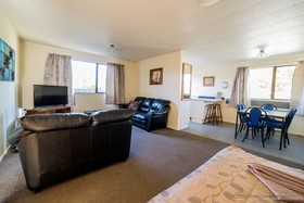Richmond Motel & Top 10 Holiday Park