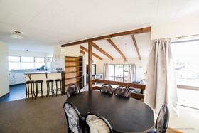 Richmond Motel & Top 10 Holiday Park