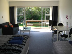 Golden Bay Motel