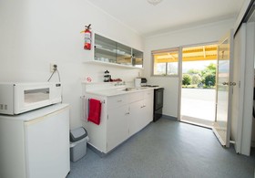 Golden Bay Motel