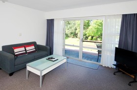 Golden Bay Motel